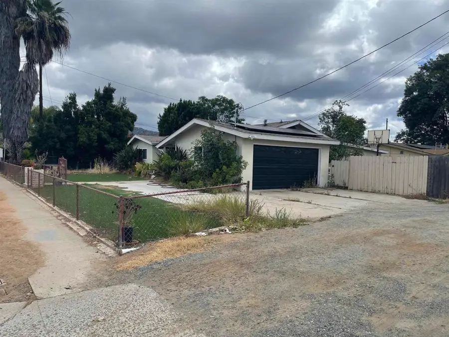 2039 E Washington, Escondido, CA 92027 - #2