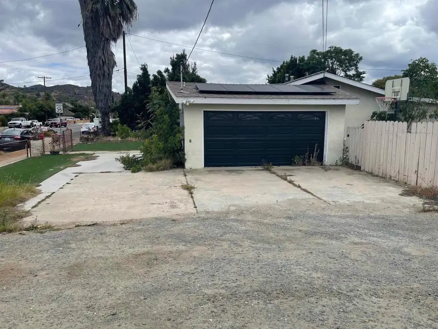 2039 E Washington, Escondido, CA 92027 - #3