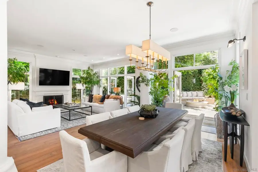 9643 Claiborne Square, La Jolla, CA 92037 - #2