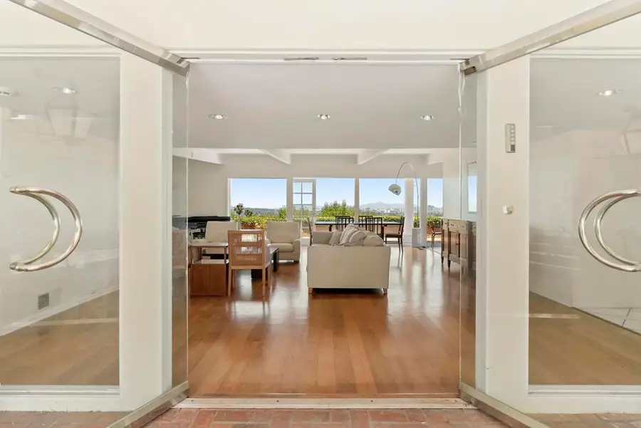 Address Withheld By Seller, La Jolla, CA 92037 - #2