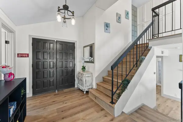 10111 Cliffwood Dr, La Mesa, CA 91941