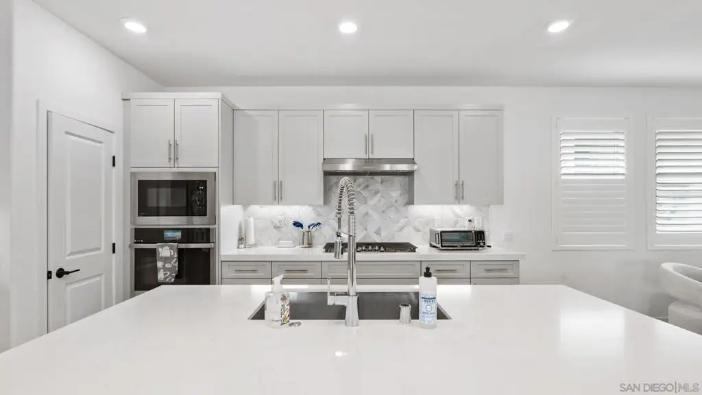15681 Rennyson Way, San Diego, CA 92127 - #1