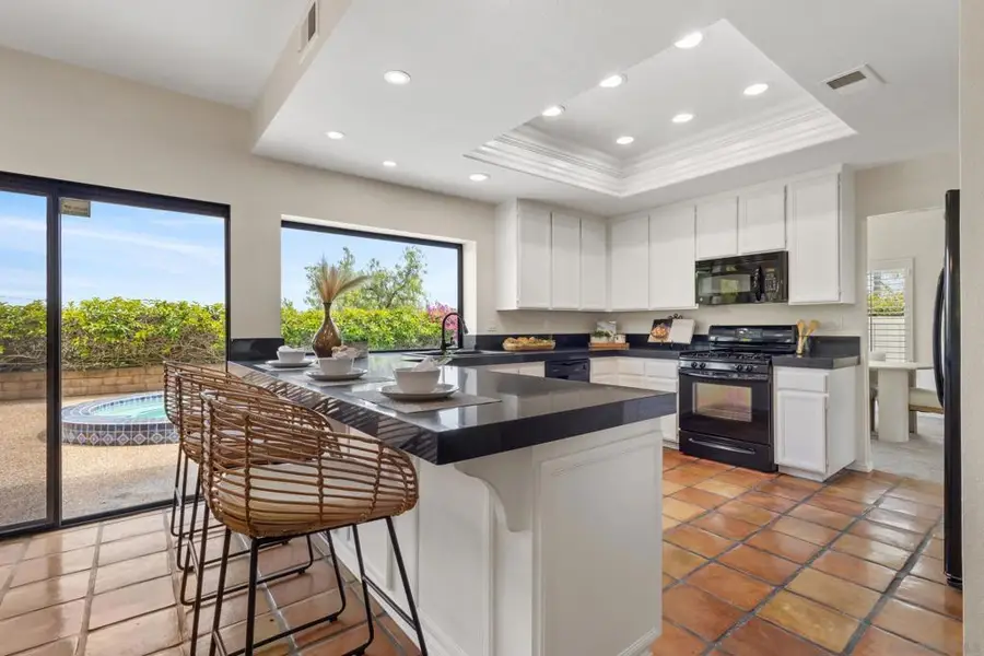 1892 White Birch Dr, Vista, CA 92081 - #3
