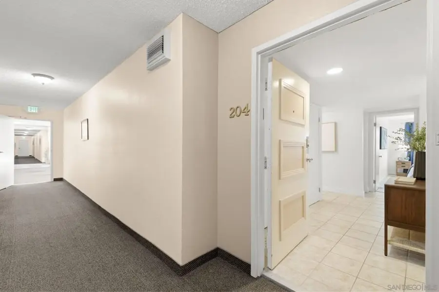 3940 Dove #204, San Diego, CA 92103 - #3