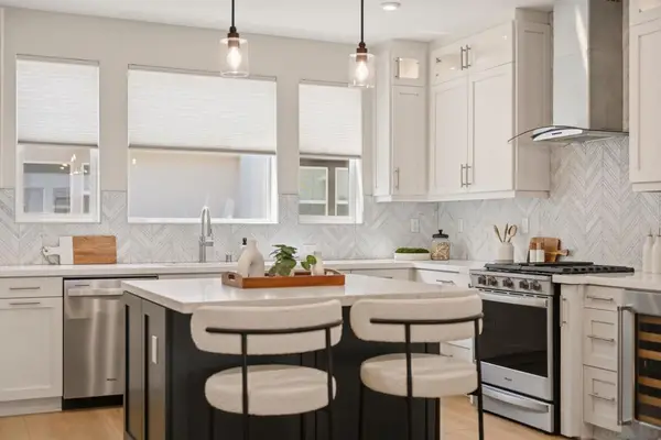 2863 Avella Circle, San Diego, CA 92108
