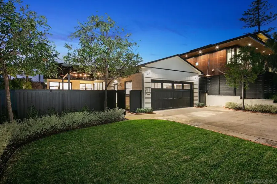 211 Ocean St, Solana Beach, CA 92075 - #3