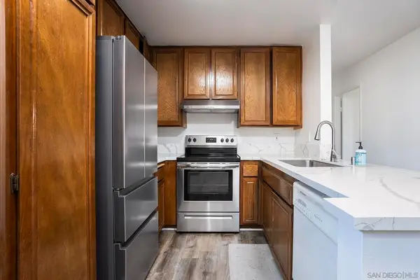 4651 Pico St #111, San Diego, CA 92109