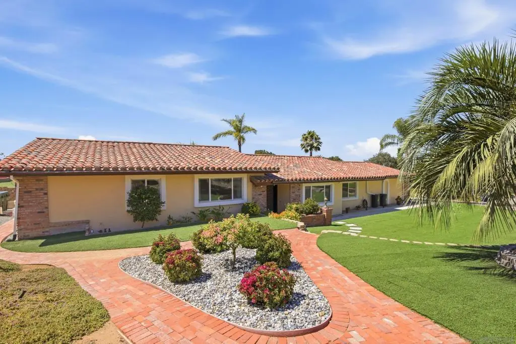 28221 Stonington Way, Escondido, CA 92026 - #1