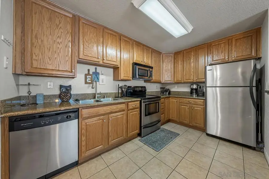 1845 Bayview Heights #99, San Diego, CA 92105 - #3