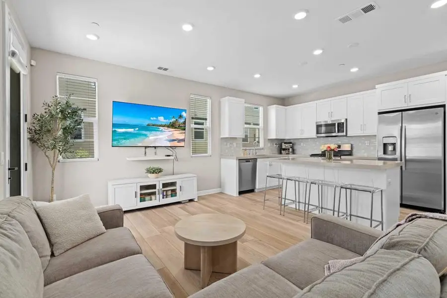 1233 Sunrise View #105, San Marcos, CA 92078 - #3