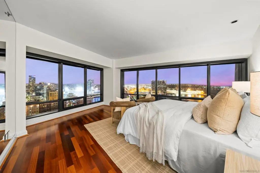 200 Harbor #2701, San Diego, CA 92101 - #1