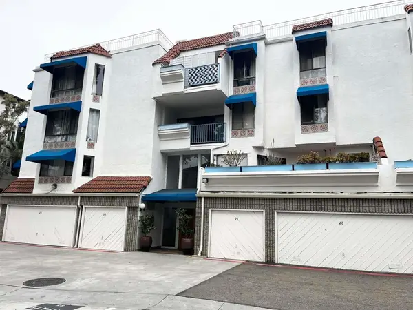 8332 Regents Rd #1F, San Diego, CA 92122
