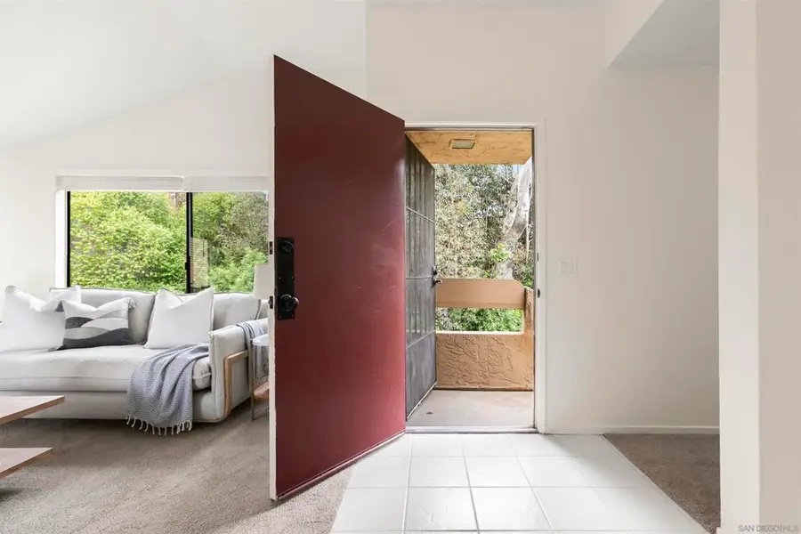 7959 Caminito Dia #4, San Diego, CA 92122 - #2