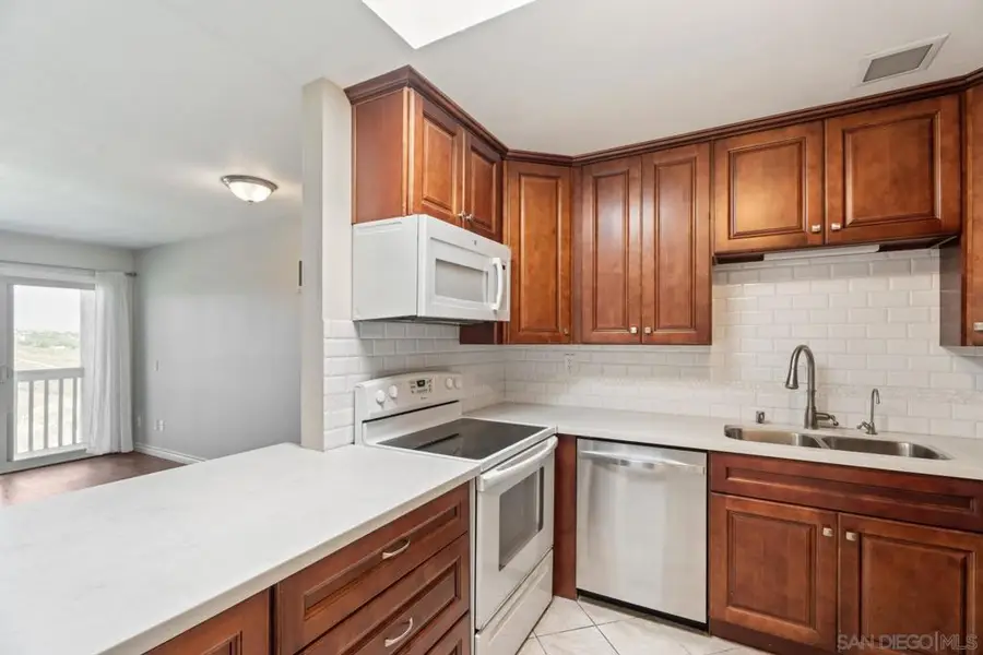 Address Withheld By Seller, San Diego, CA 92117 - #3