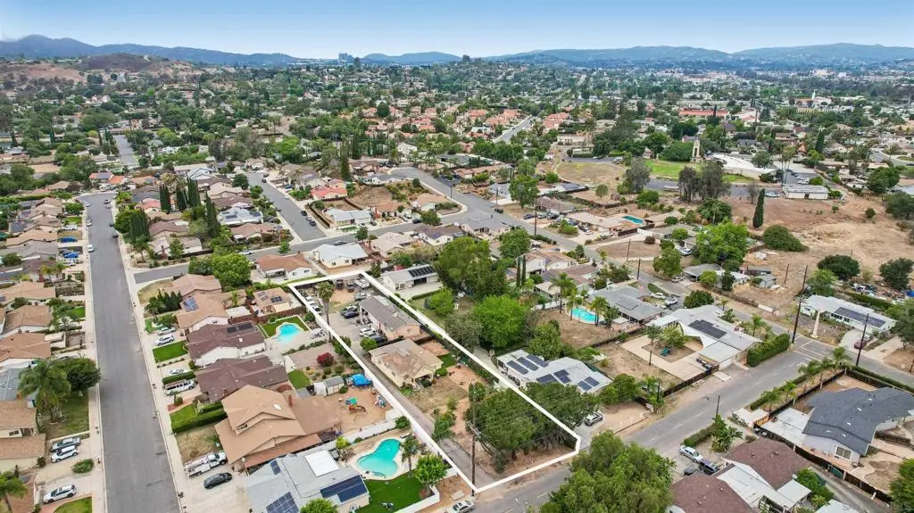 1935 Miller, Escondido, CA 92025 - #1