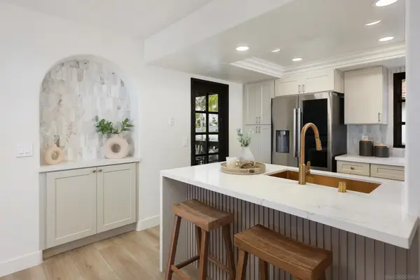 Address Withheld By Seller, Encinitas, CA 92024