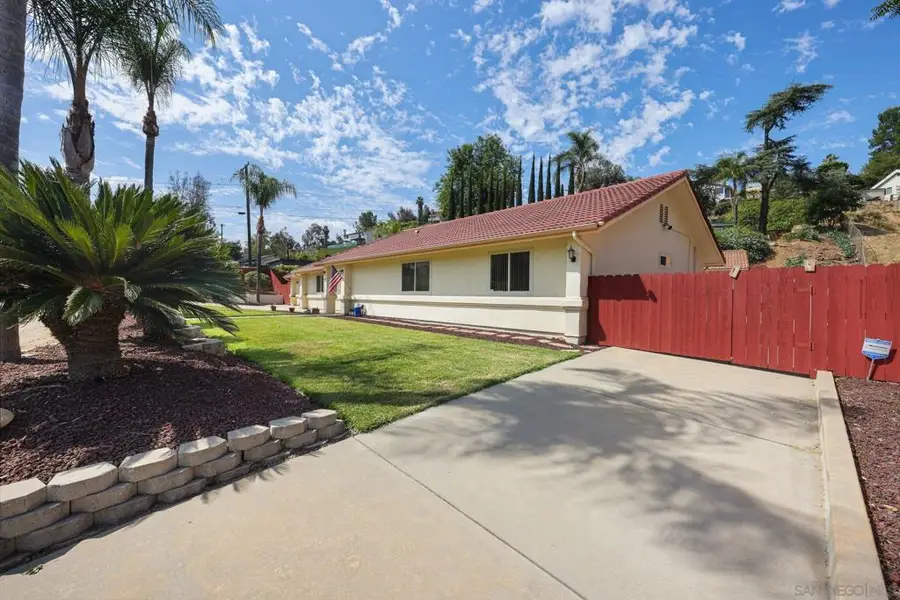12175 Gay Rio Dr, Lakeside, CA 92040 - #2