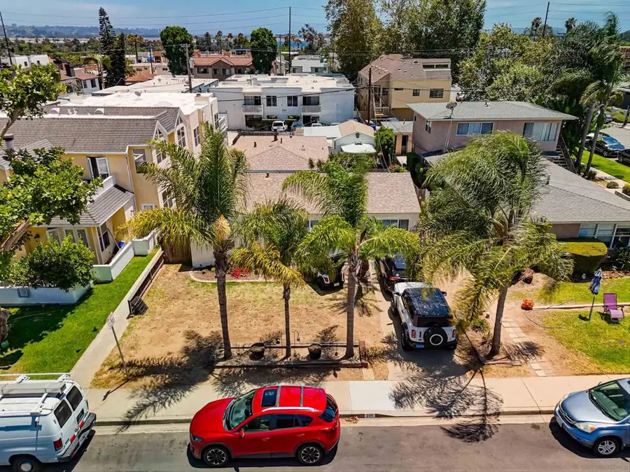 2109 11 Felspar Street, San Diego, CA 92109 - #3
