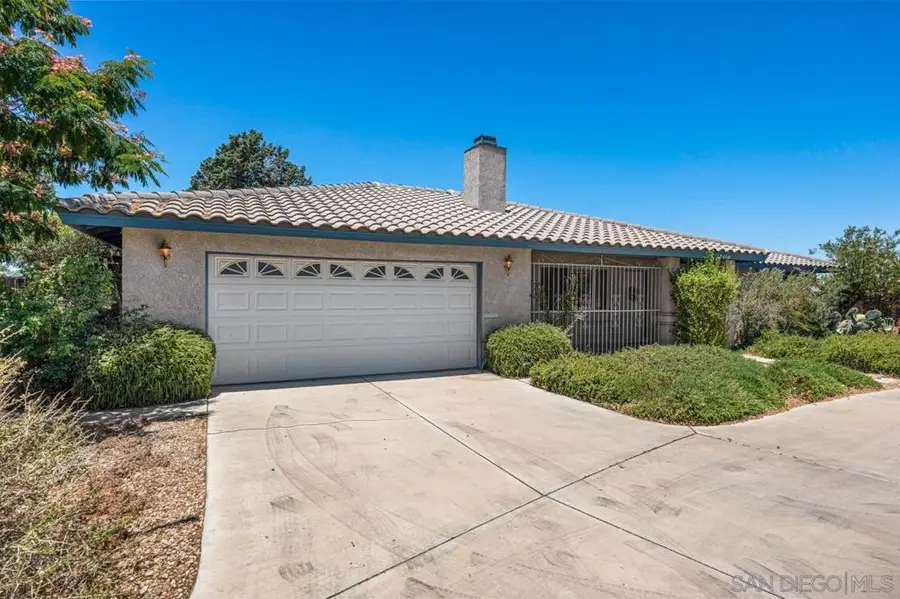 12450 Algonquin, Apple Valley, CA 92308 - #3