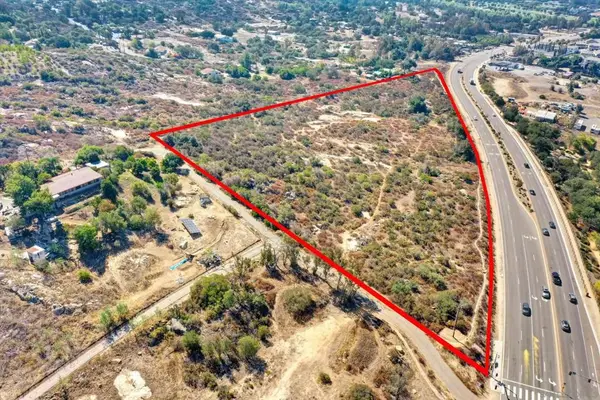 28165 Valley Center Rd, Valley Center, CA 92082