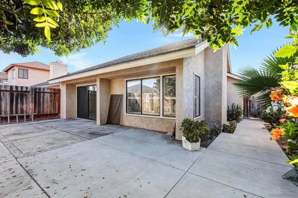 9488 Hiker Hill Rd, San Diego, CA 92129