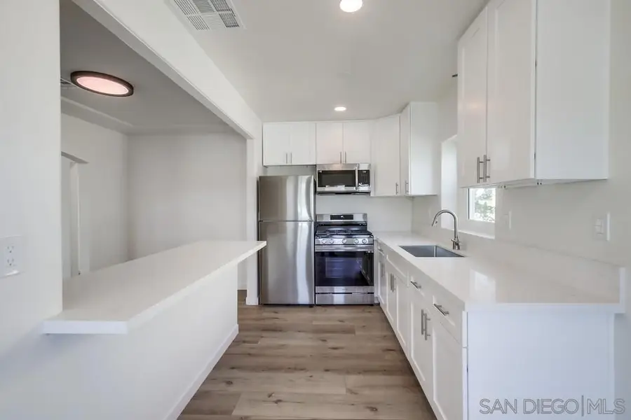 4132 Division, San Diego, CA 92113 - #2