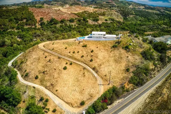 45050 Camaron Rd, Temecula, CA 92590