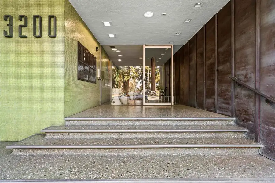 3200 6th Ave #205, San Diego, CA 92103 - #2