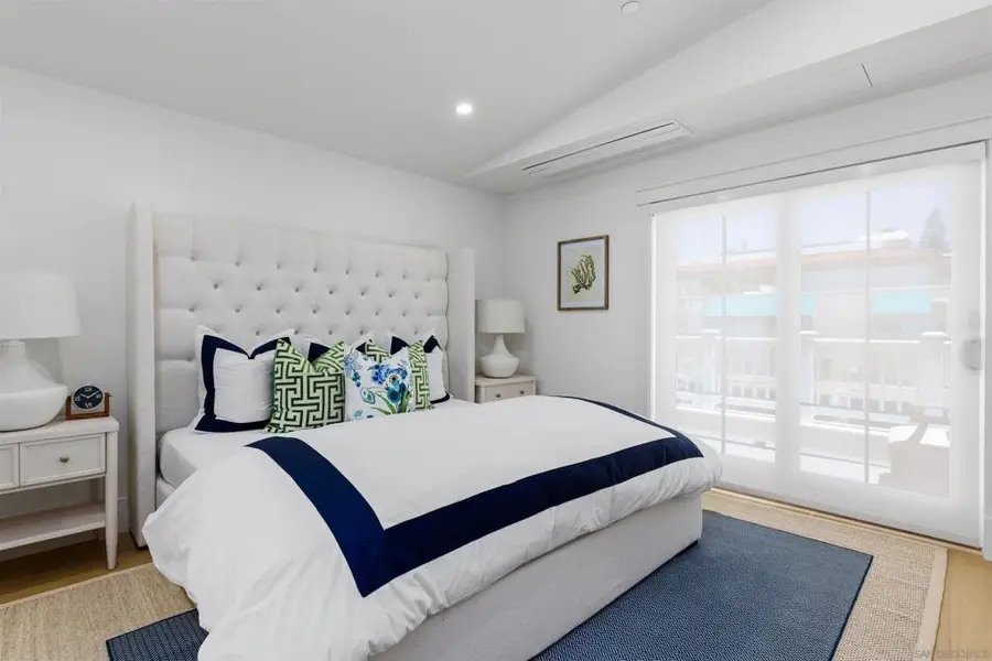 747 Orange Ave #301, Coronado, CA 92118 - #3