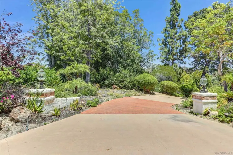 16722 Via Lago Azul, Rancho Santa Fe, CA 92067 - #2