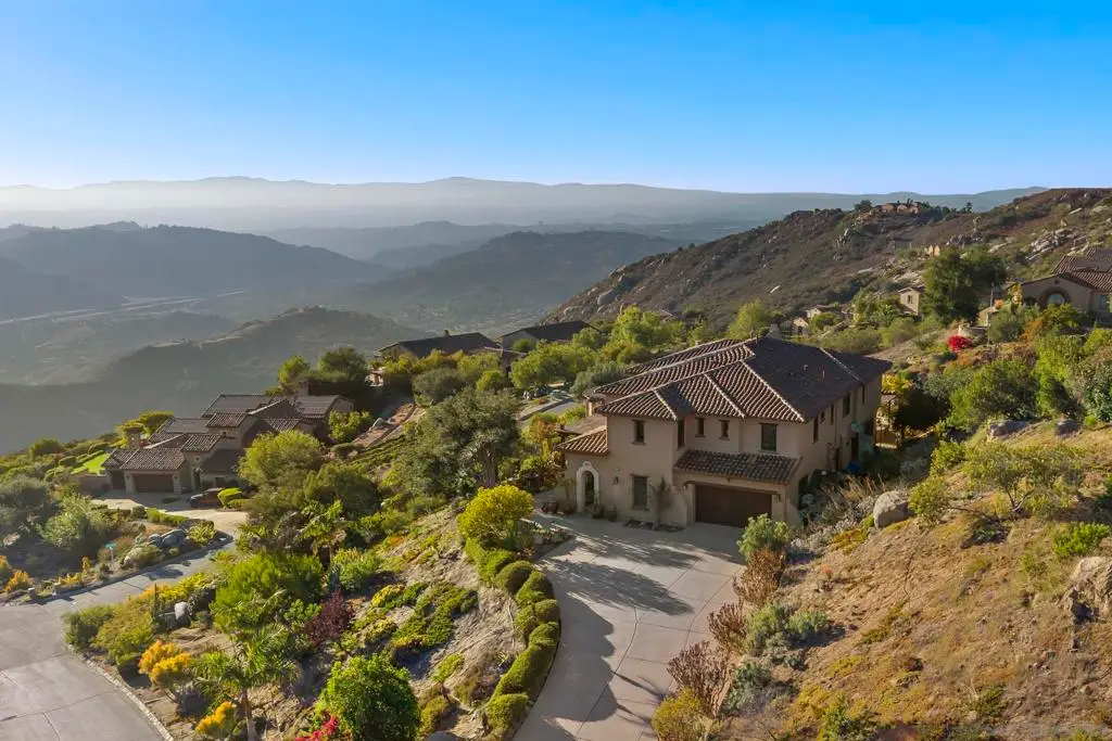 9572 Welk View Dr, Escondido, CA 92026 - #1