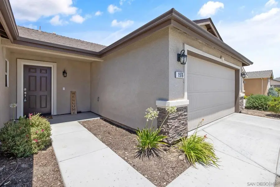1976 W Ambassador Way, Hanford, CA 93230 - #2