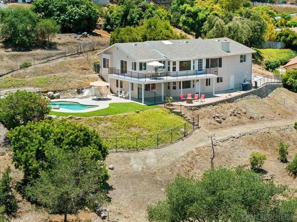 1033 Via Contenta, Escondido, CA 92029 - #1