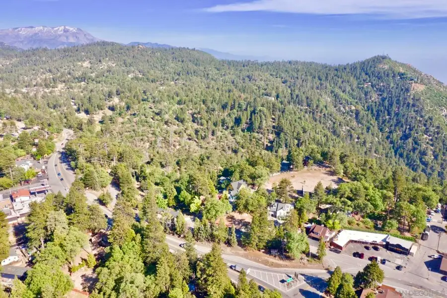 32065 Hunsaker Way, Running Springs, CA 92382 - #2