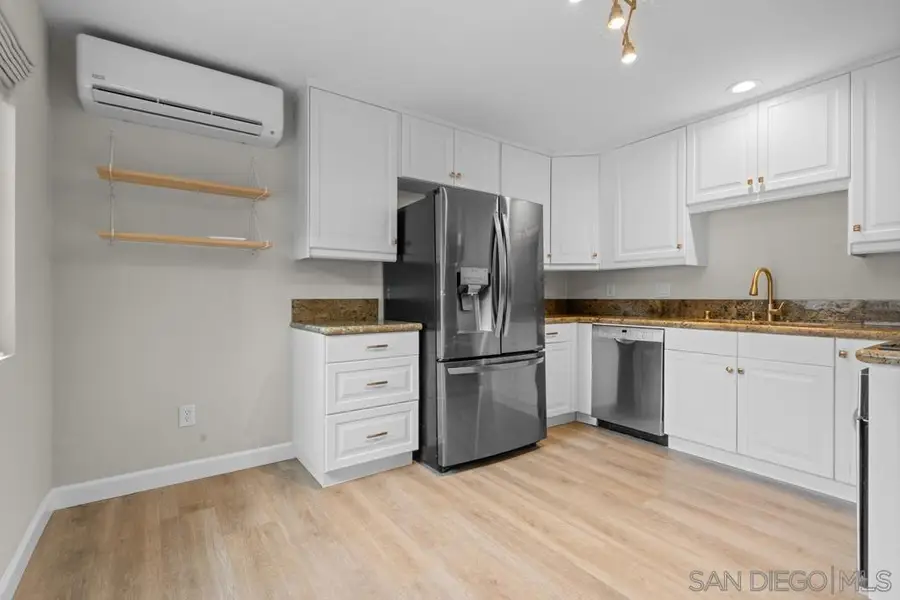 5575 Caminito Roberto, San Diego, CA 92111 - #3