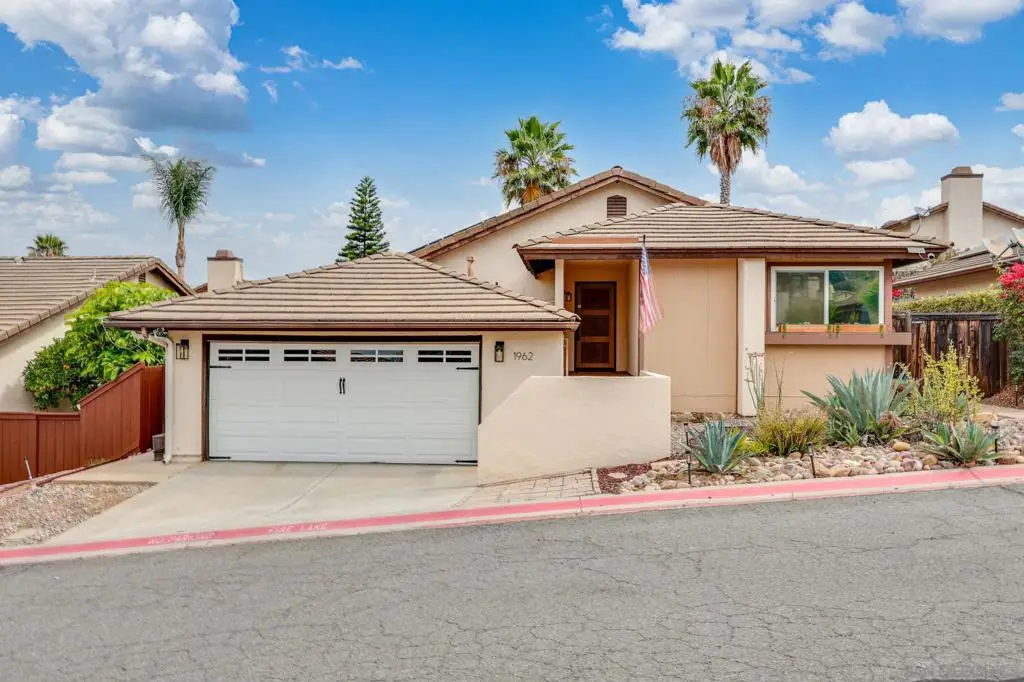 1962 Buckskin Gln, Escondido, CA 92027 - #1