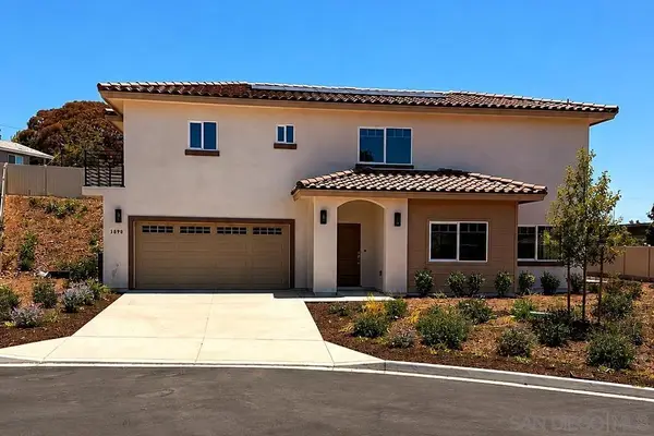 3890 Rojo Tierra Rd, La Mesa, CA 91941