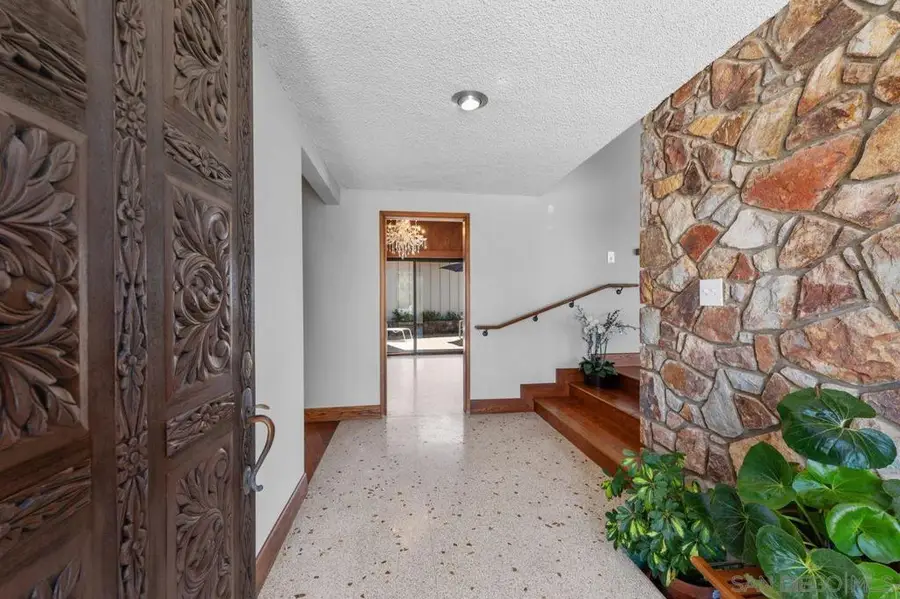 855 Muirlands Drive, La Jolla, CA 92037 - #2
