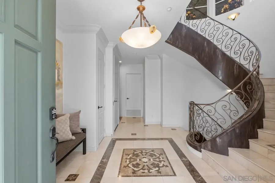 7157 Fay Ave, La Jolla, CA 92037 - #3