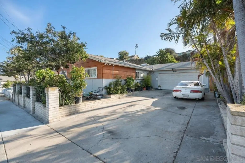 2052 Crandall Dr, San Diego, CA 92111 - #1