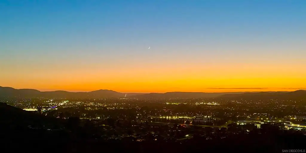 9122 Shadow Hill Rd, Santee, CA 92071 - #1