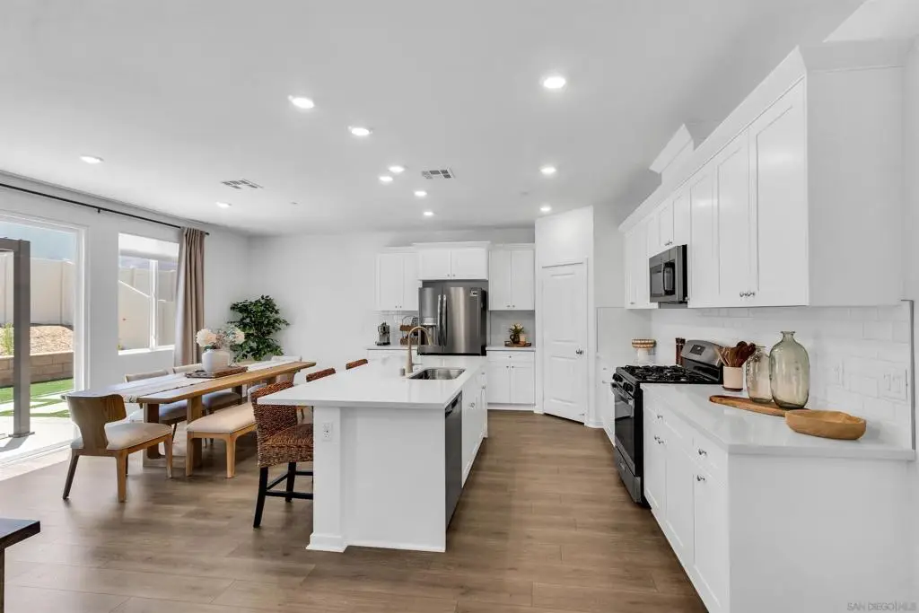 34470 Sakura, French Valley, CA 92596 - #1