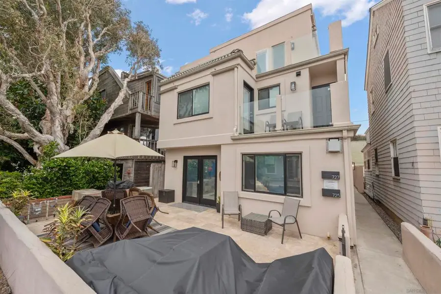727 Ostend, San Diego, CA 92109 - #2