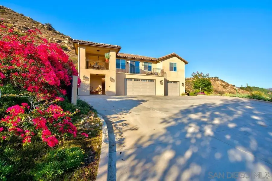 718 Stoneybrae Pl, Escondido, CA 92027 - #2