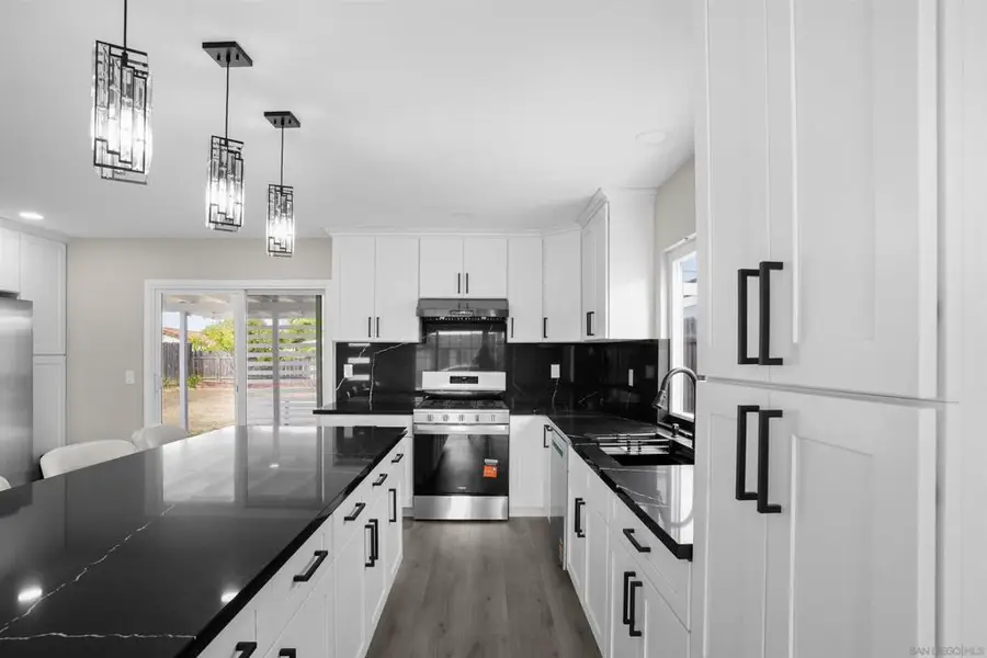 10385 Cheviot, San Diego, CA 92126 - #3