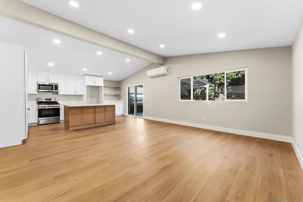 578 E Indian Rock Rd, Vista, CA 92084 - #1