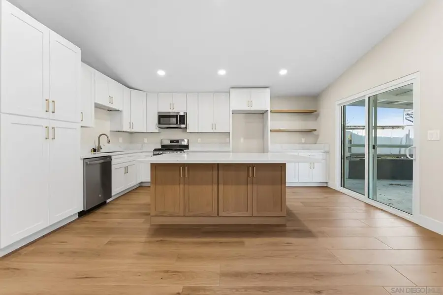 578 E Indian Rock Rd, Vista, CA 92084 - #3