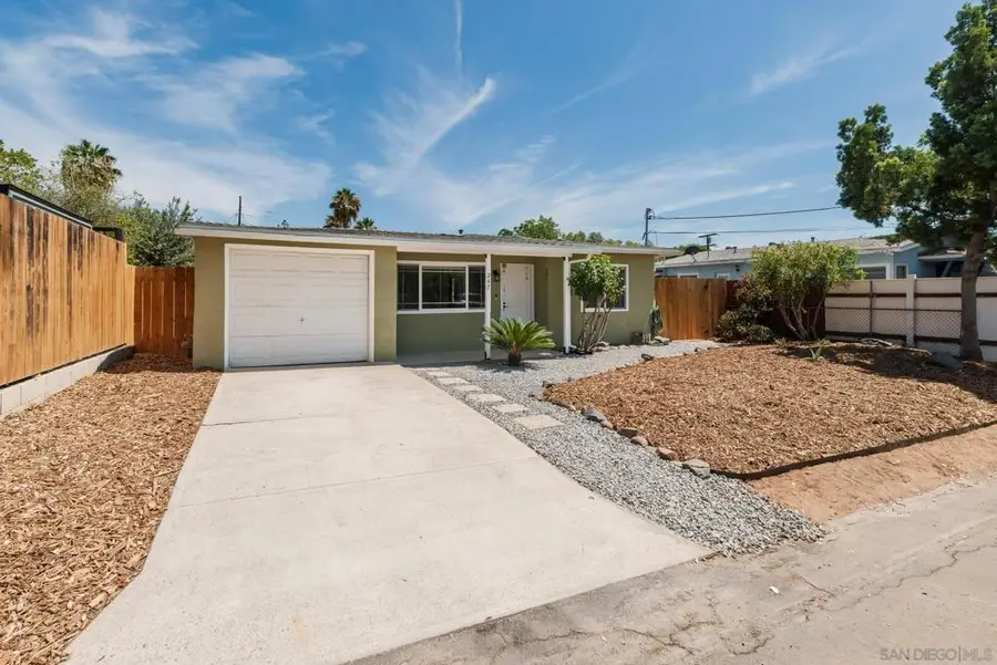 247 E 14th Ave, Escondido, CA 92025 - #2