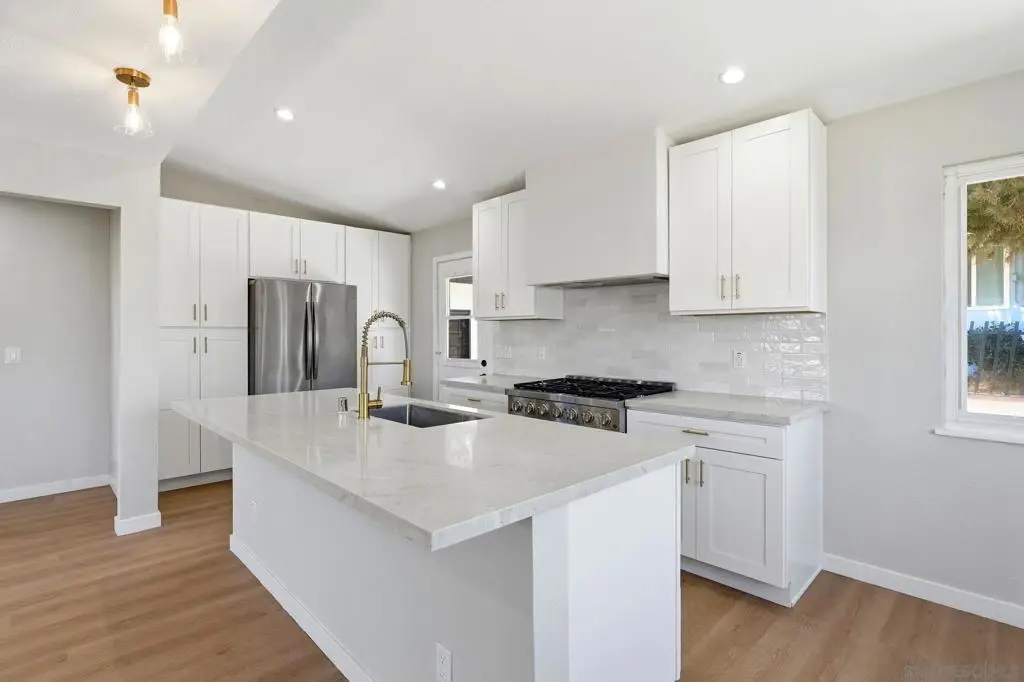 6228 Calle Pavana, San Diego, CA 92139 - #1