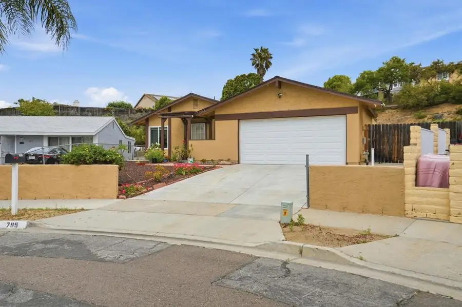 795 Via Callado, Oceanside, CA 92057 - #2
